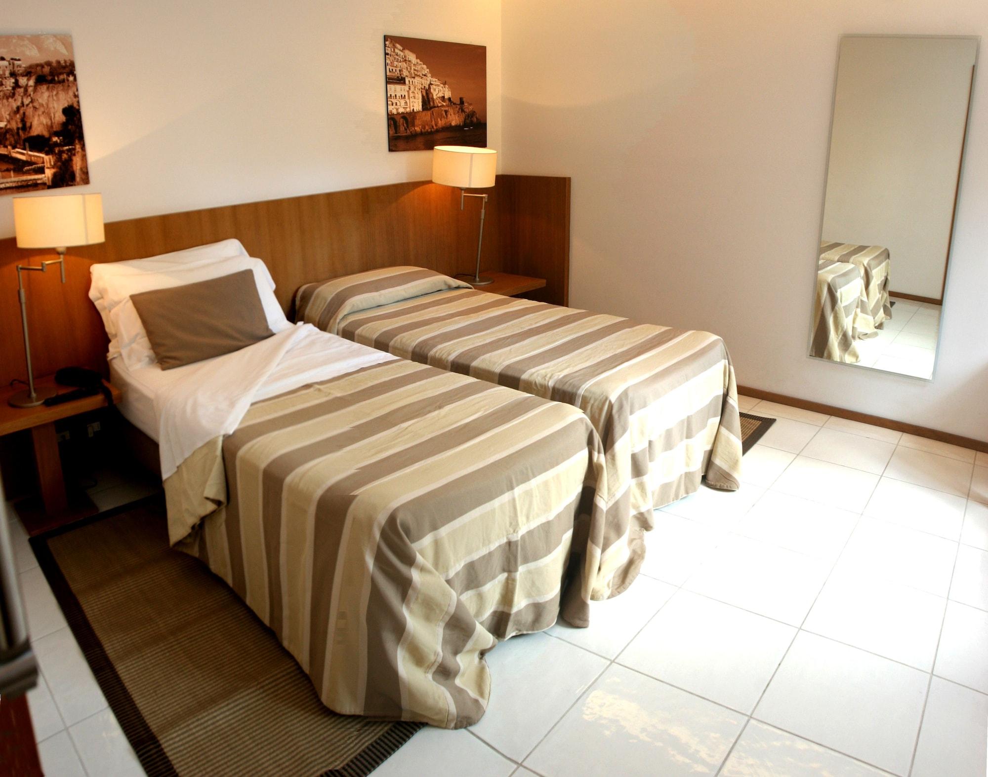 Rota Suites Sorrento Dış mekan fotoğraf